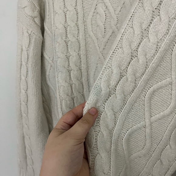 Abercrombie & Fitch Cream Cable Knit Turtleneck Sweater - Picture 6 of 8
